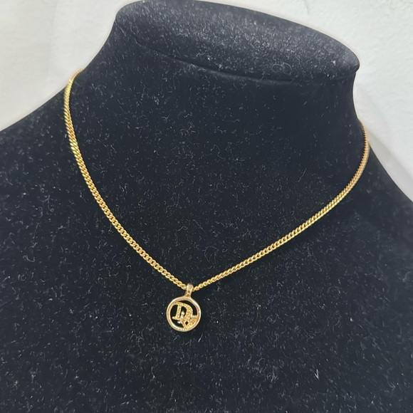 Dior Elegant Gold Necklace with Initial Pendant - Picture 1 of 5